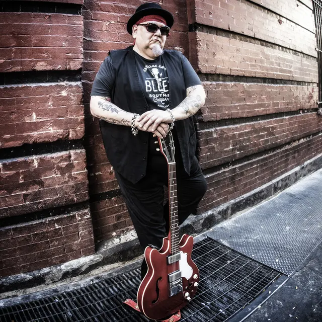 Vidéos des concerts de Popa Chubby au Dax Motors n' Blues Festival.