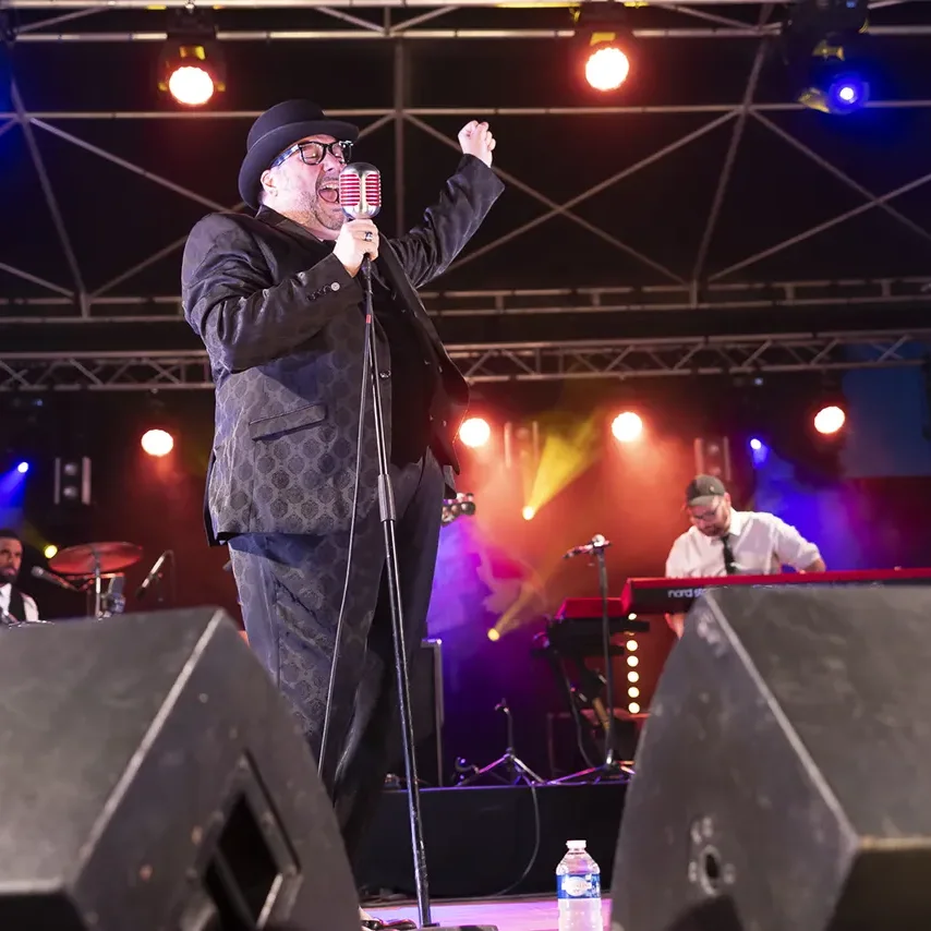 The SuperSoul Brothers en concert au festival Motors n' Blues de Dax.