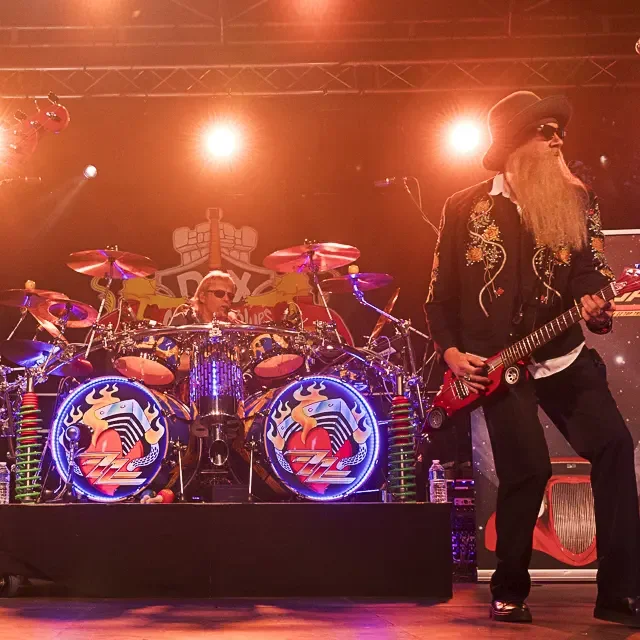 Fuzz Top tribute officiel du célèbre groupe américain ZZ Top.