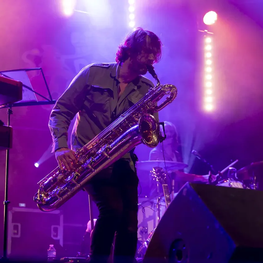 Midnight Cross avec Eliahou Haziza au saxophone en concert à Dax.
