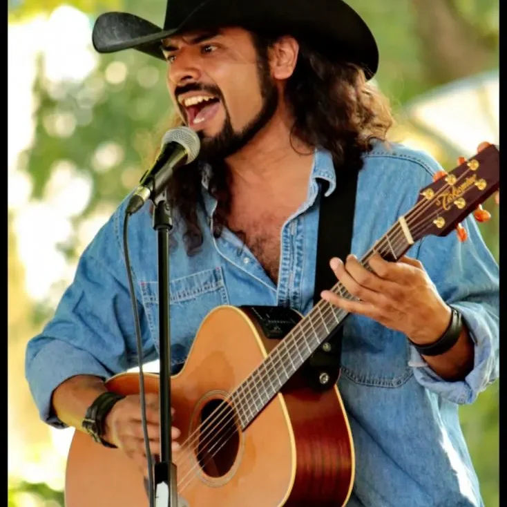 Jérson Montaño en concert au festival Motors n' Blues de Dax le 5 juillet 2013.