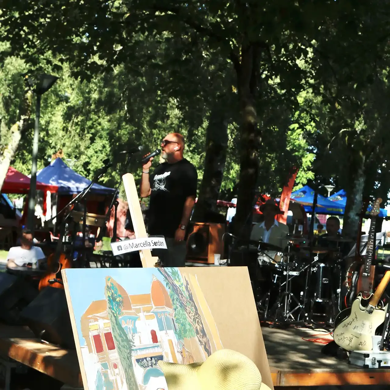 Yvette Andres, artiste peintre au Dax Motors n' Blues Festival 2024.