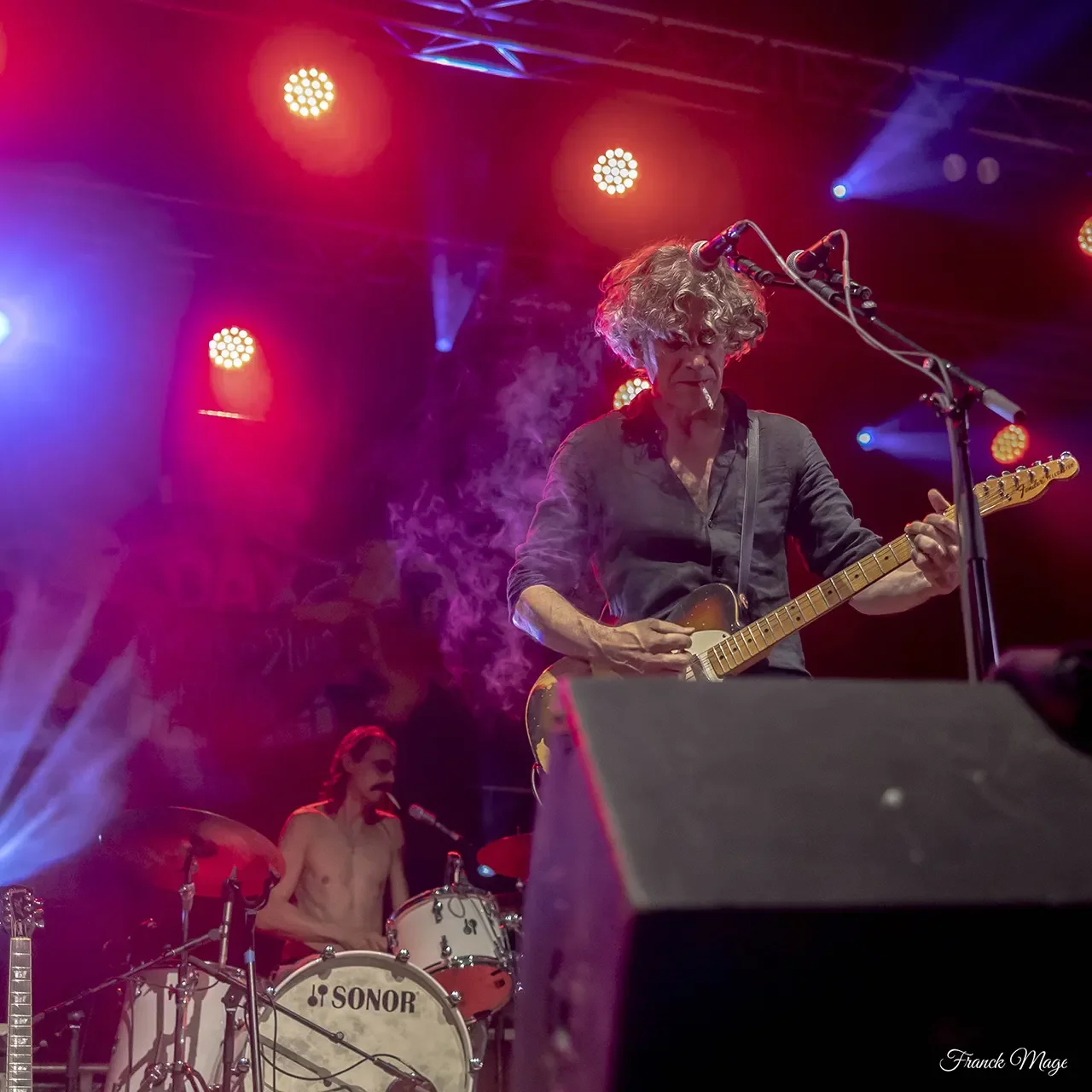 Frédéric Parcabe, est auteur-compositeur fondateur du groupe Midnight Cross.
