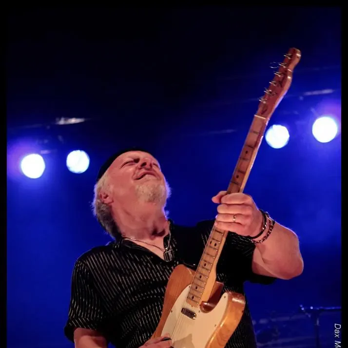 Fred Chapelier en concert à Dax le 5 juillet 2013.