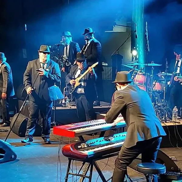 Concert avec Les invendables : Tribute Blues Brothers.