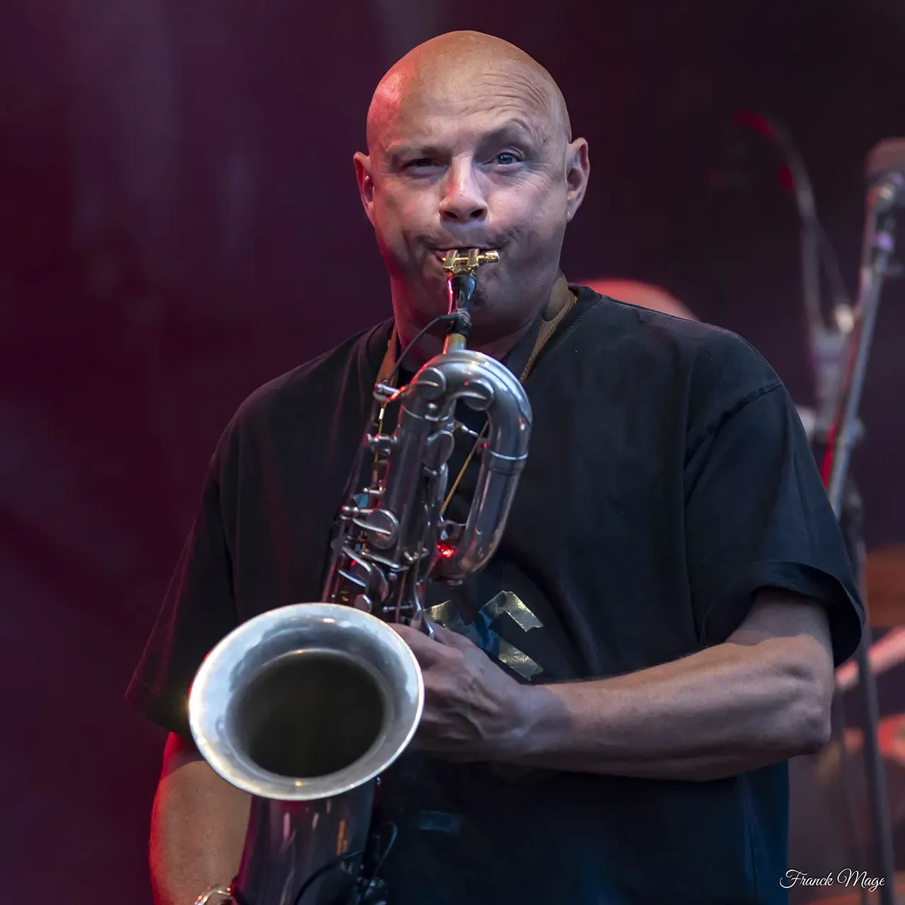 Guillaume Schmidt en concert avec The Hyènes au DMBF le 5 juillet 2025.