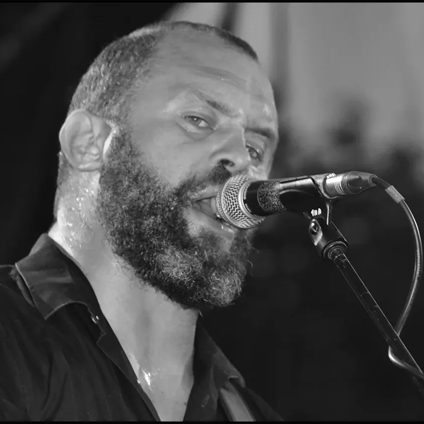 Mathieu Guillou dit « Mr. Mat » au Festival Motors n' Blues, Dax le 7 juillet 2018.