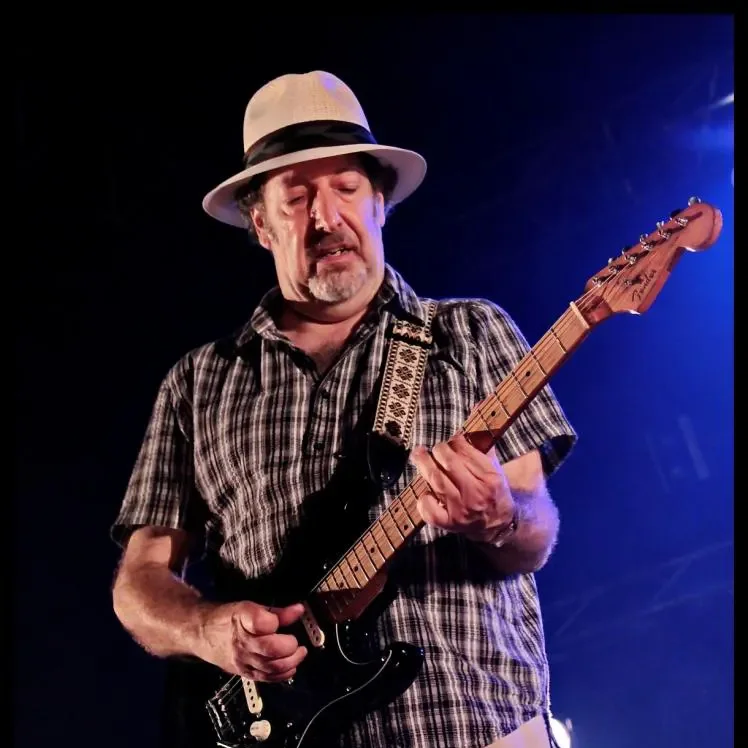 Tom Principato en concert à Dax le 5 juillet 2013.