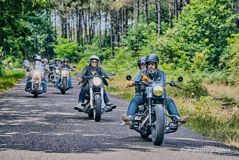 Balade à moto sur les routes landaise